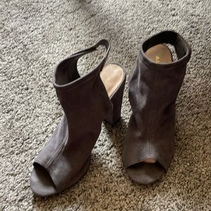 Grey Suede Peep Toe Aldo Heel